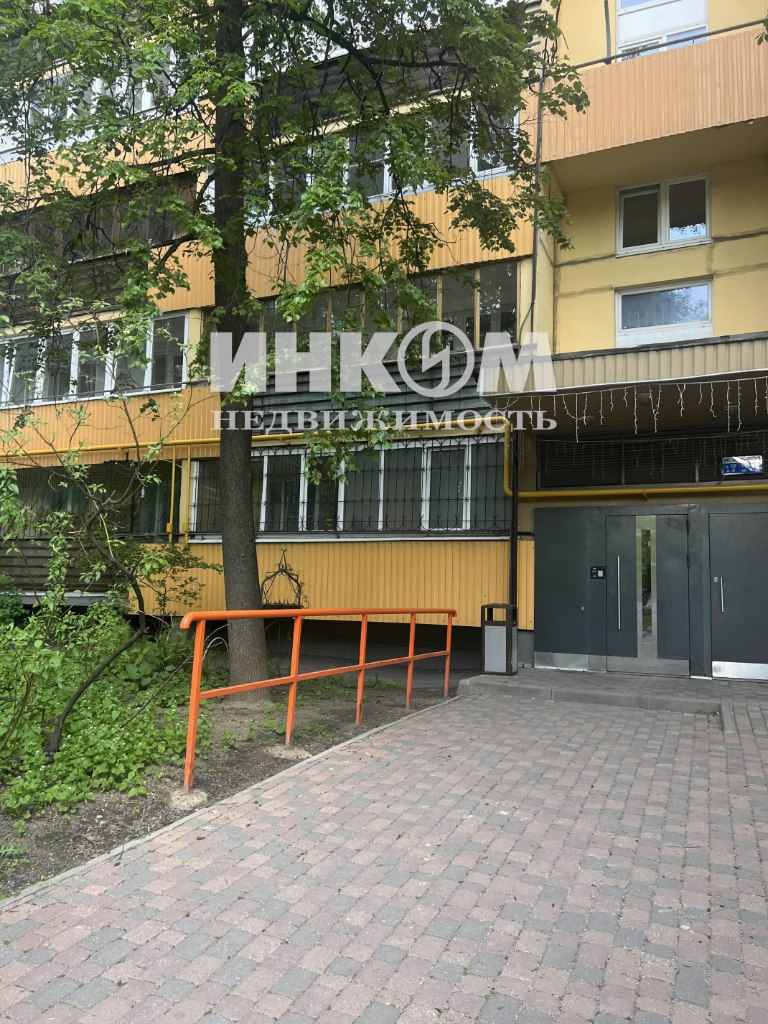 Купить квартиру на улице Введенского, 13к1 в Москве — 5 556 объявлений по  продаже квартир на МирКвартир