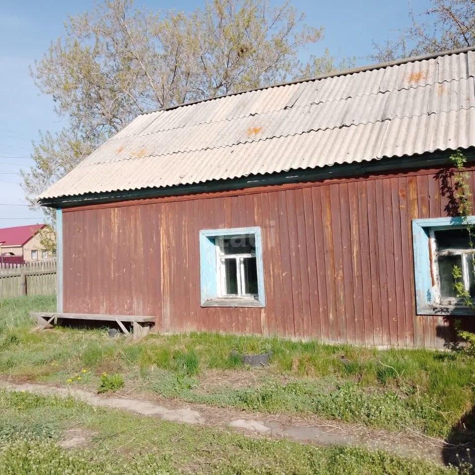 Купить дом в рабочем поселке Нововаршавка в Нововаршавском районе в Омской  области — 36 объявлений о продаже загородных домов на МирКвартир с ценами и  фото