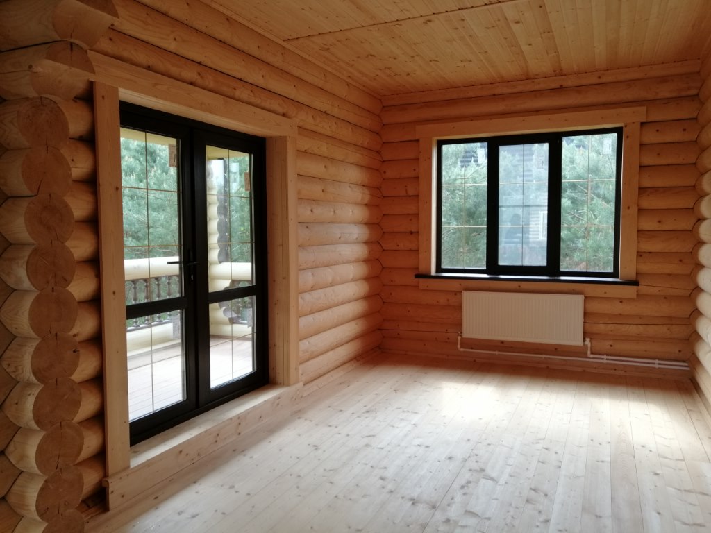 Страховать деревянный дом нужно обязательно. Фото: Мир Квартир